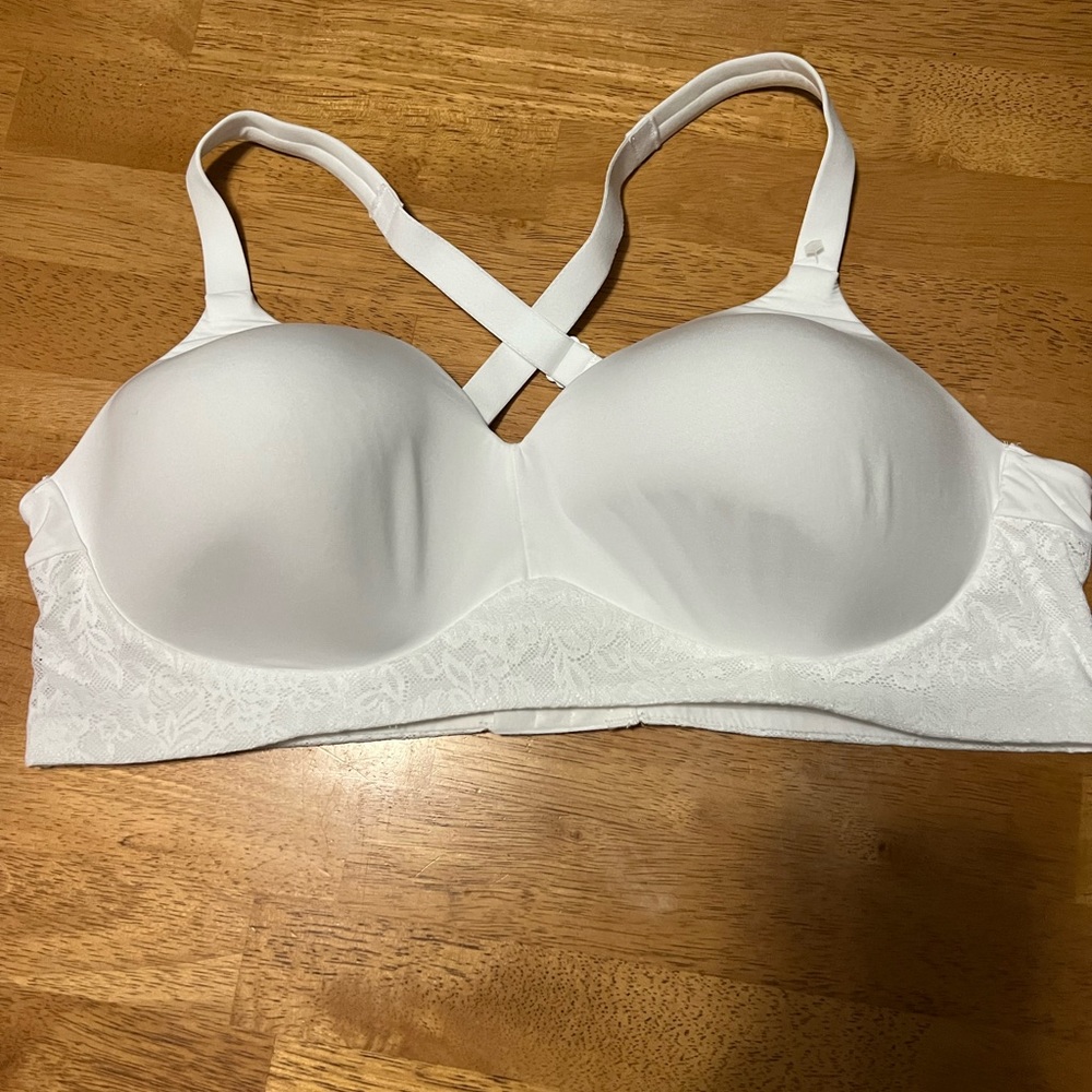 Playtex 18 Hour Seamless Smoothing Full Coverage Wireless Bra, SZ 2XL, NWOT
